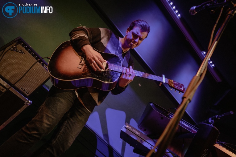 Michael Blackwell op Isaac Anderson - 02/02 - Hofman foto