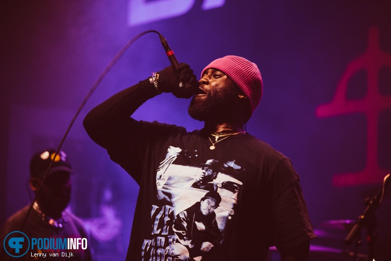 Oxymorrons op Bad Omens - 05/02 - Dynamo foto