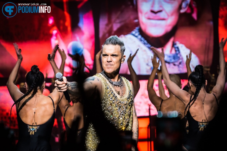 Robbie Williams op Robbie Williams - 28/01 - Ziggo Dome foto