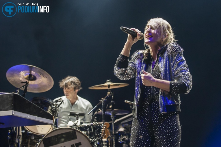 Metric op Metric - 06/02 - TivoliVredenburg foto