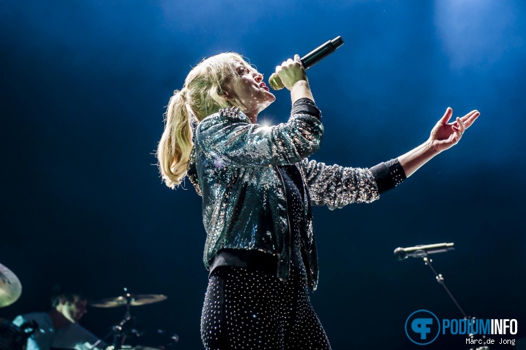 Metric op Metric - 06/02 - TivoliVredenburg foto