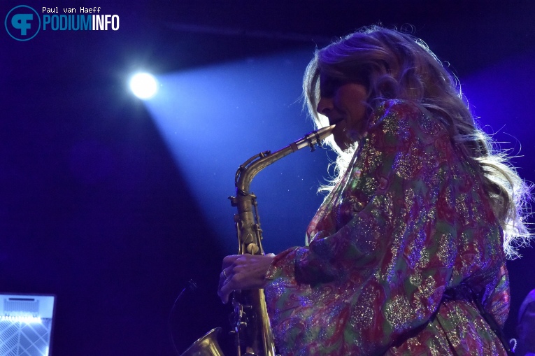 Candy Dulfer op Candy Dulfer - 08/02 - Paradiso foto