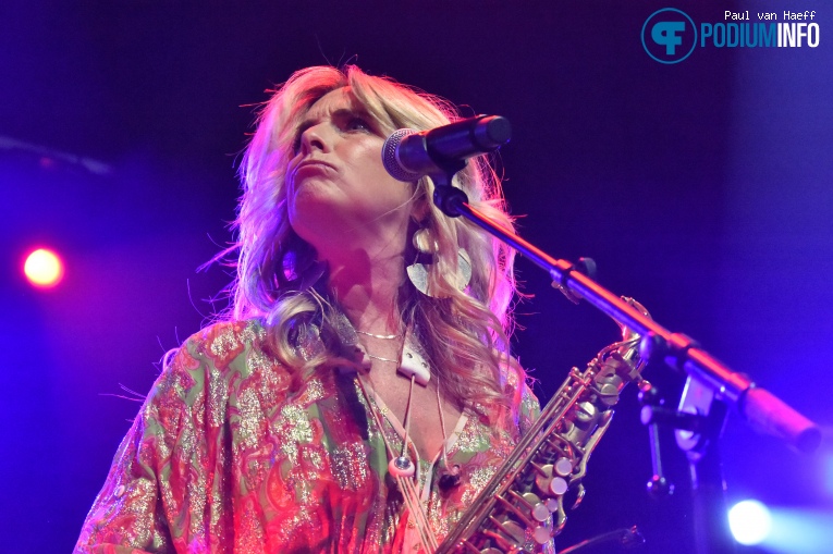 Candy Dulfer op Candy Dulfer - 08/02 - Paradiso foto
