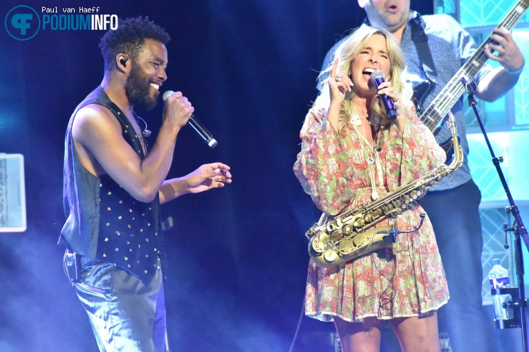 Candy Dulfer op Candy Dulfer - 08/02 - Paradiso foto