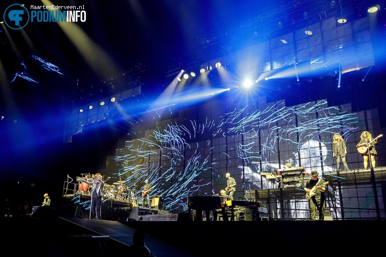 Eros Ramazzotti op Eros Ramazzotti - 16/02 - Ziggo Dome foto