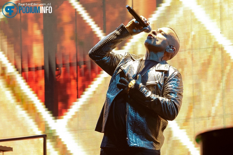 Eros Ramazzotti op Eros Ramazzotti - 16/02 - Ziggo Dome foto