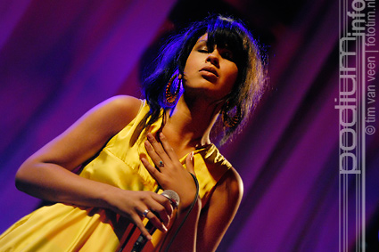 Maria Mena op Maria Mena - 4/11 - Paradiso foto