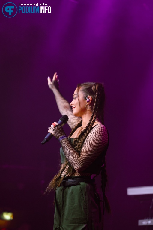 NEVE op Ryan Mack - 17/02 - Melkweg foto