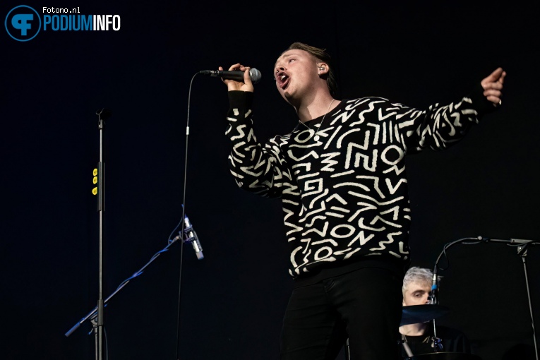 Only The Poets op Lewis Capaldi - 25/02 - Ziggo Dome foto