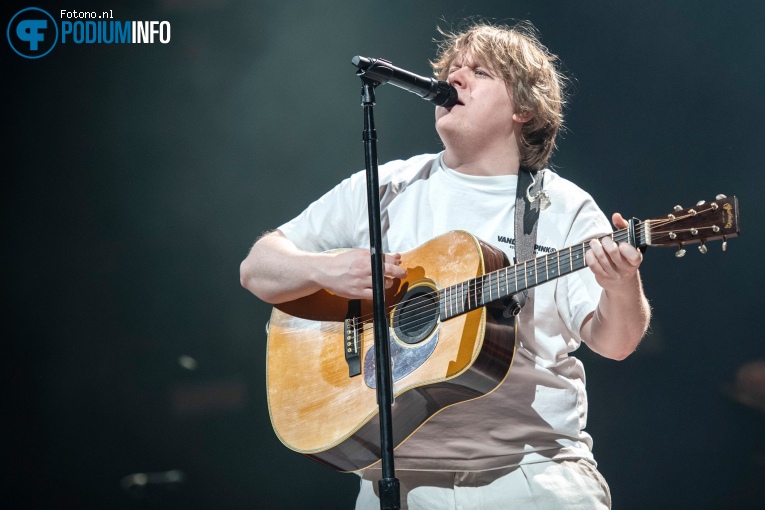 Lewis Capaldi op Lewis Capaldi - 25/02 - Ziggo Dome foto