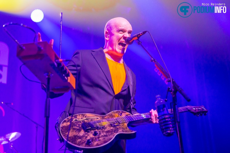 Devin Townsend op Devin Townsend - 03/03 - 013 foto