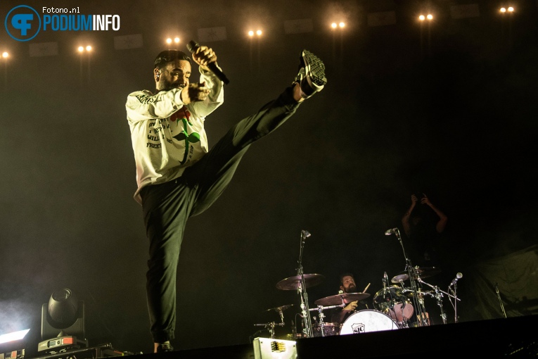 A Day To Remember op Bring Me The Horizon - 24/02 - Ziggo Dome foto