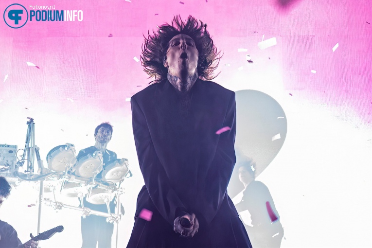 Bring Me The Horizon op Bring Me The Horizon - 24/02 - Ziggo Dome foto