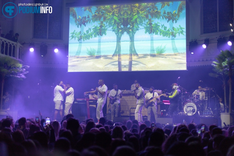 Broederliefde op Broederliefde - 03/03 - Paradiso foto
