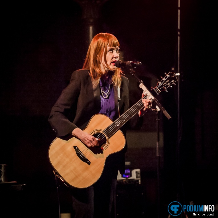 Suzanne Vega op Suzanne Vega - 04/03 - Arminius foto