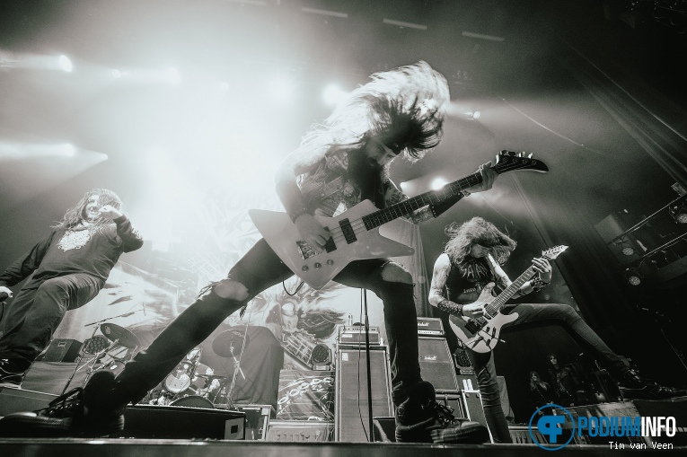Municipal Waste op Lamb of God & Kreator  - 2/3 - 013 foto