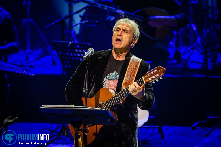 George Dalaras op George Dalaras - 03/03 - Nieuwe Luxor Theater foto