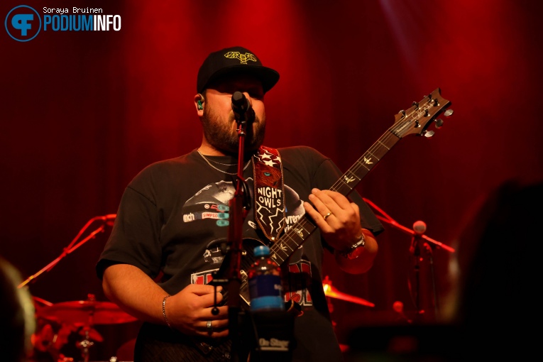 Mitchell Tenpenny op Mitchell Tenpenny / Morgan Evans - 07/03 - TivoliVredenburg foto