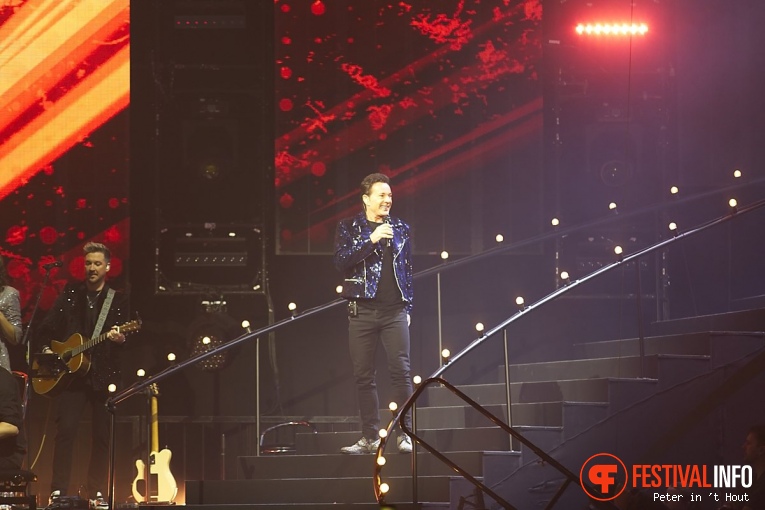 Gerard Joling op Holland Zingt Hazes 2023 - 10/03 - Ziggo Dome foto