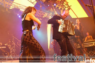 Schandmaul op Huntenpop 2004 foto