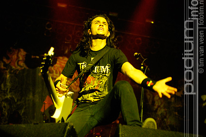 Trivium op The Unholy Alliance Chapter III - 7/11 - Heineken Music Hall foto