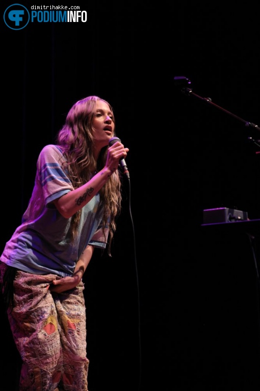 Lauren Ruth Ward op Lauren Ruth Ward - 18/03 - TivoliVredenburg foto
