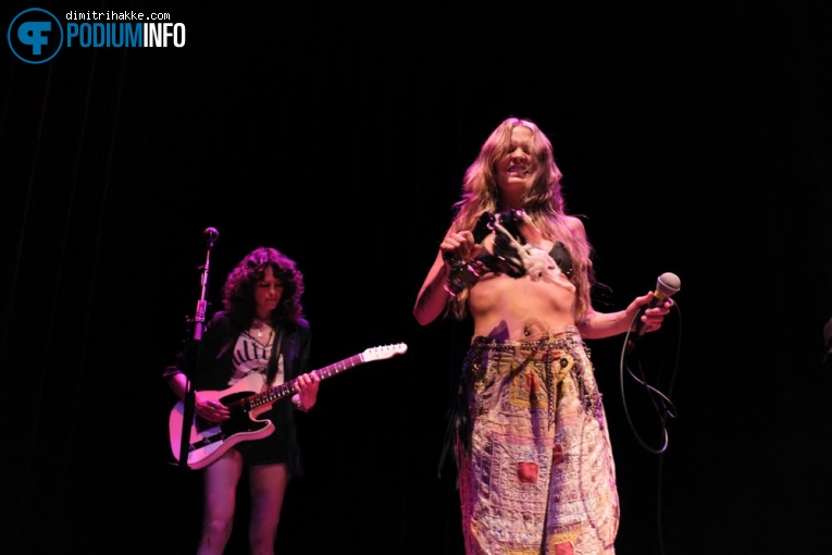 Lauren Ruth Ward op Lauren Ruth Ward - 18/03 - TivoliVredenburg foto