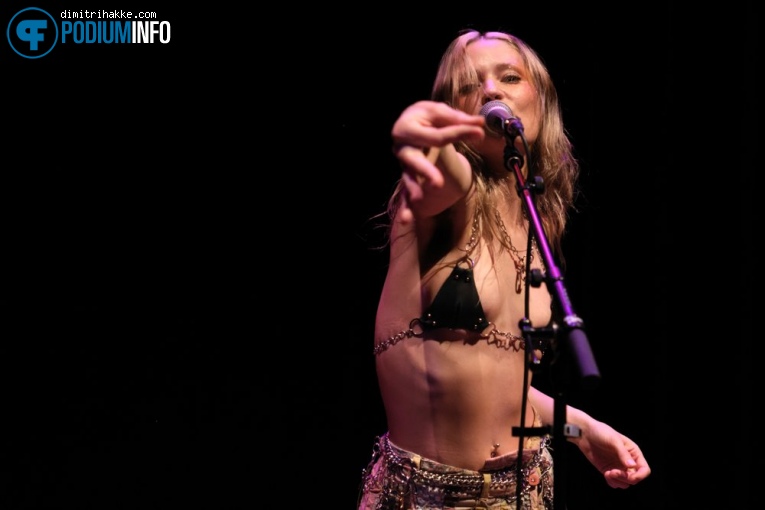Lauren Ruth Ward op Lauren Ruth Ward - 18/03 - TivoliVredenburg foto