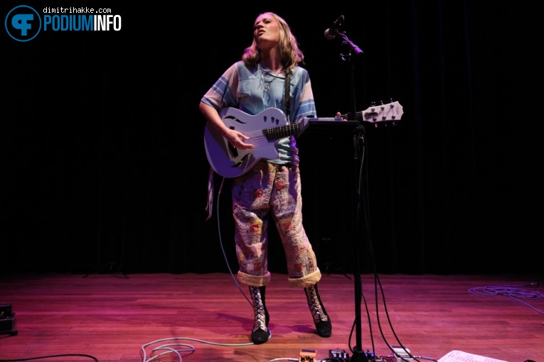 Lauren Ruth Ward op Lauren Ruth Ward - 18/03 - TivoliVredenburg foto