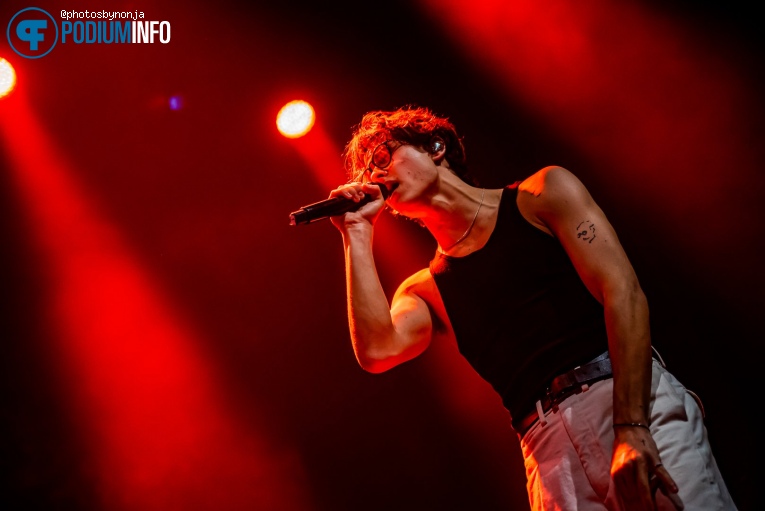David Kushner op Dean Lewis - 28/03 - 013 foto