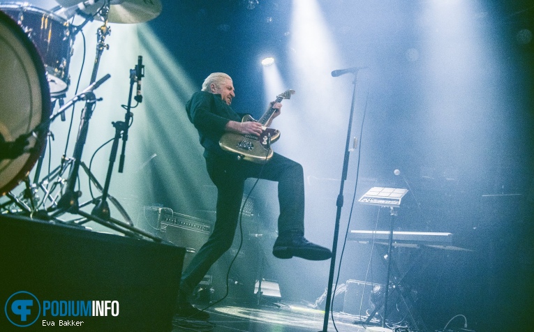 GLU op The Blue Stones - 01/04 - Melkweg foto