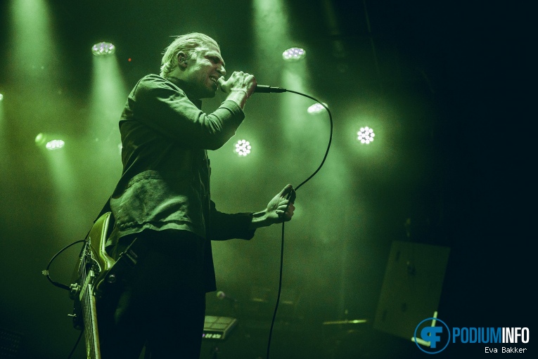GLU op The Blue Stones - 01/04 - Melkweg foto