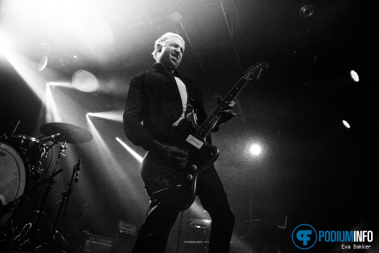 GLU op The Blue Stones - 01/04 - Melkweg foto