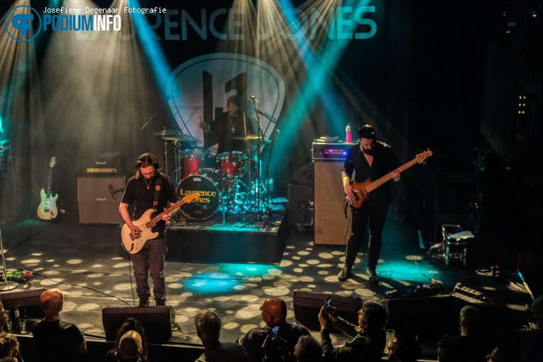 Laurence Jones op Laurence Jones - 06/04 - Patronaat foto