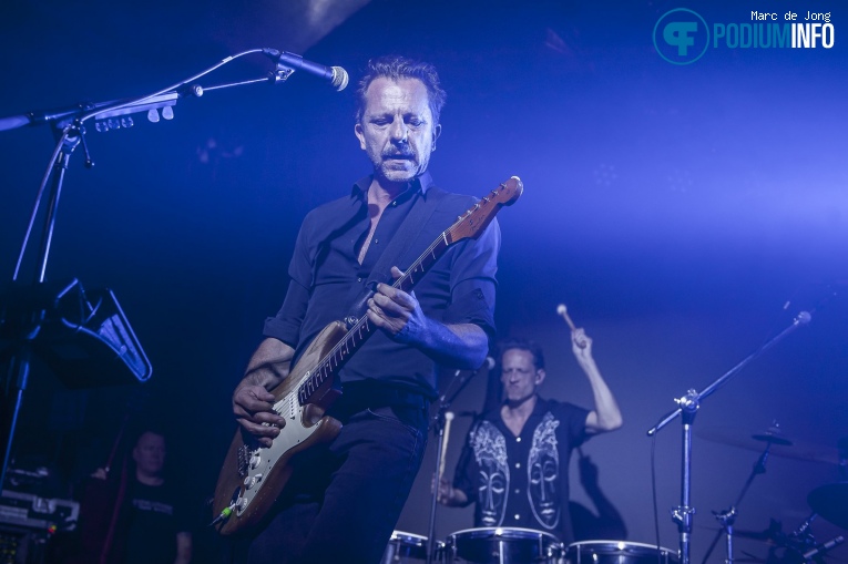 dEUS op dEUS - 06/04 - Maassilo foto