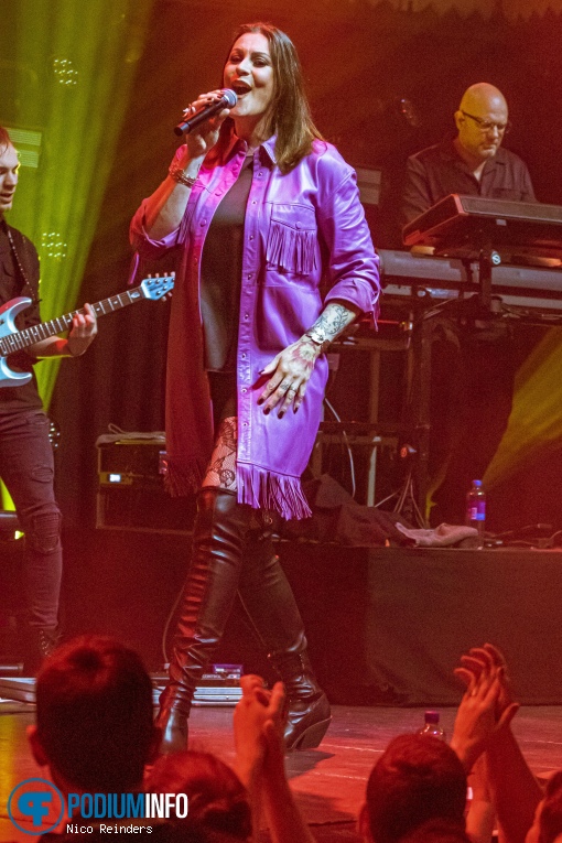 Floor Jansen op Floor Jansen - 11/04 - Paradiso foto