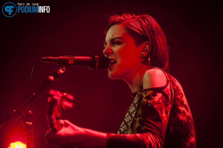 Inge Lamboo op Floor Jansen - 12/04 - 013 foto