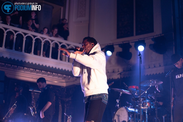 Typhoon op Typhoon - 12/04 - Paradiso foto