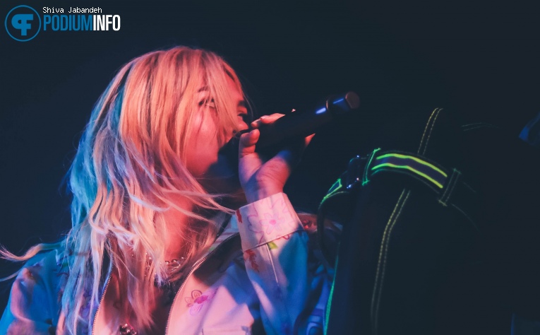Hayley Kiyoko op Hayley Kiyoko - 13/04 - Melkweg foto