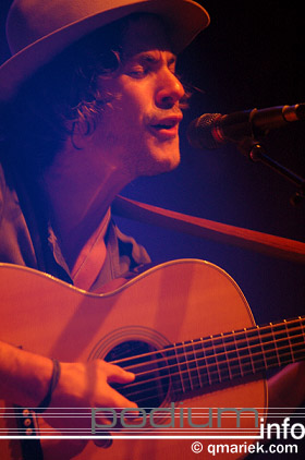 Jack Savoretti op Gavin DeGraw - 10/11 - Heineken Music Hall foto