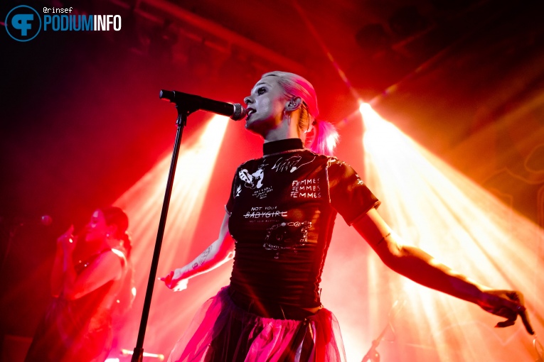 Girli op Girli - 19/04 - Paradiso foto