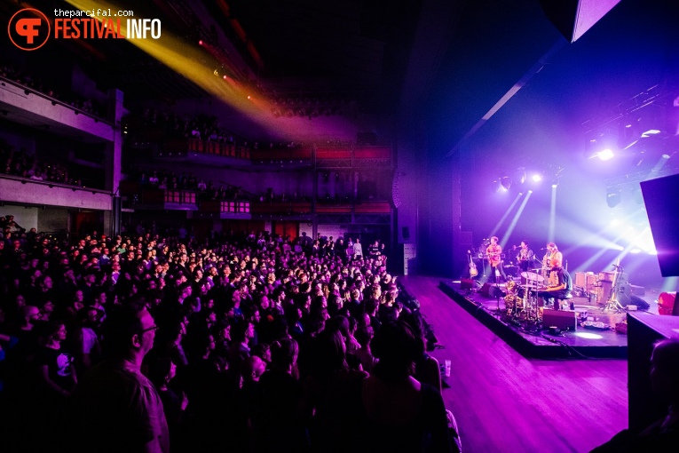 Big Thief op Motel Mozaïque 2023 foto