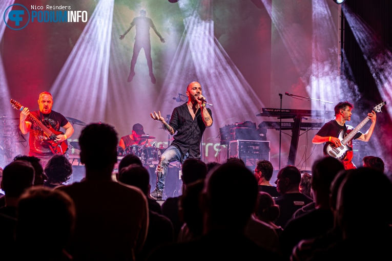 Virtual Symmetry op Threshold  - 21/04 - Boerderij foto