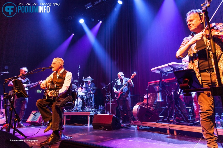 Steve Harley & Cockney Rebel op Steve Harley & Cockney Rebel - 23/04 - TivoliVredenburg foto