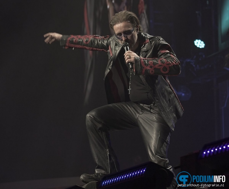 U2two op The Tribute - Live in Concert - 21/04 - Ziggo Dome foto