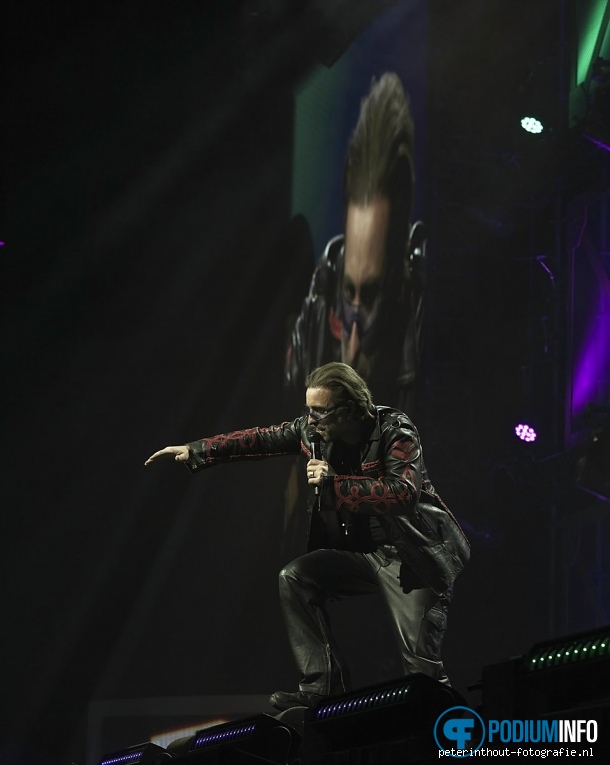 U2two op The Tribute - Live in Concert - 21/04 - Ziggo Dome foto