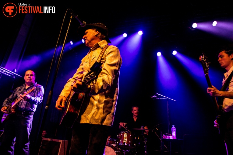 Jason Ringenberg & His Barnstormers op Rhythm & Blues Night foto