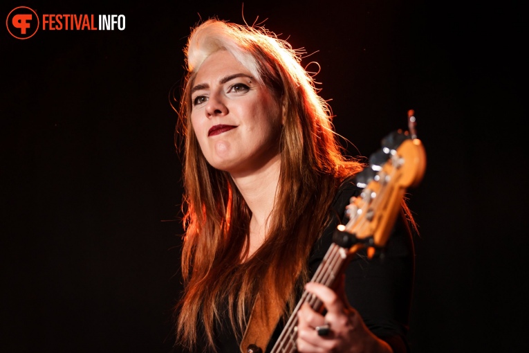 Spencer Mackenzie op Bevrijdingsfestival Overijssel 2023 foto