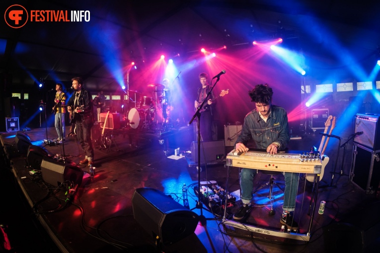 Tim Knol & The Wandering Hearts op Bevrijdingsfestival Overijssel 2023 foto