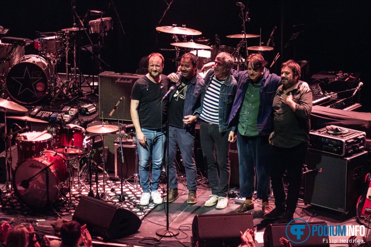 Maxwell Farrington & Le SuperHomard op Paul Weller - 21/05 - Paradiso foto